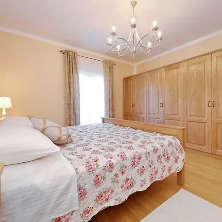Apartment Marko Sveti Filip i Jakov