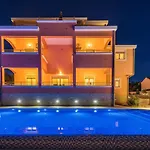Marko By Adriaticluxuryvillas 아파트 *
