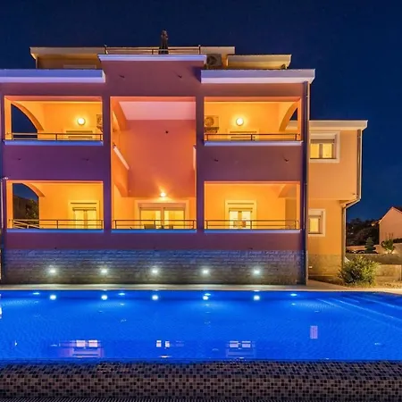 Marko By Adriaticluxuryvillas Апартаменты *