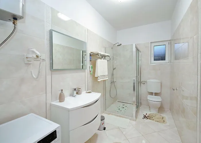 Marko By Adriaticluxuryvillas شقة *